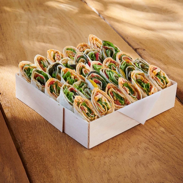 Assortiment de mini-sandwichs et wraps - Parfait pour satisfaire tous les goûts